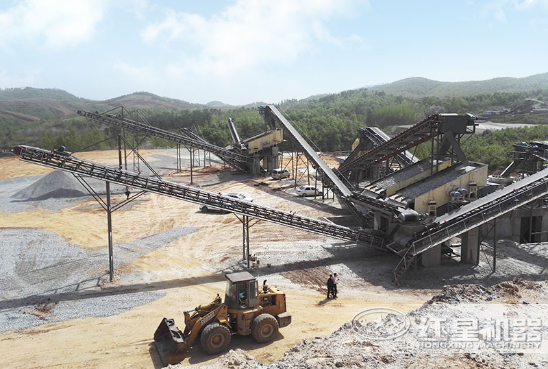 大型石子加工廠(chǎng)現(xiàn)場(chǎng)
